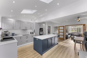 Photo 11- click for photo gallery